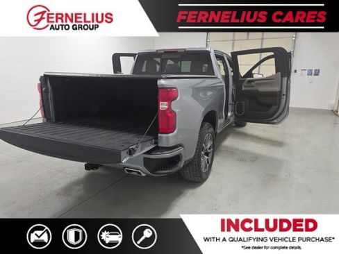 Used 2023 Chevrolet Silverado 1500 RST AWD/4WD image 12