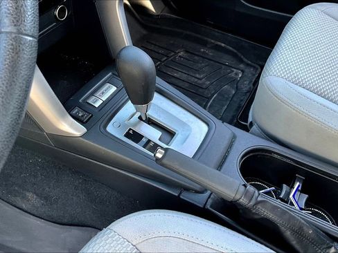 Used 2018 Subaru Forester 2.5i Premium AWD/4WD image 16
