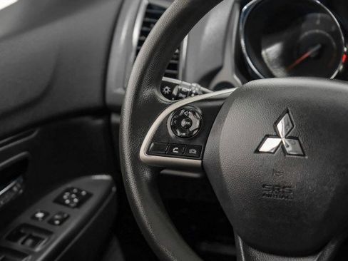 Used 2020 Mitsubishi Outlander Sport ES image 15