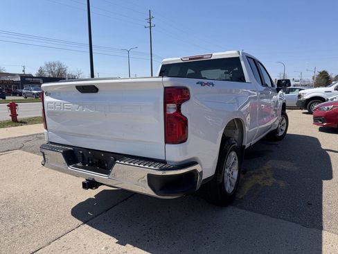 Used 2021 Chevrolet Silverado 1500 LT w/ Safety Package II AWD/4WD image 38