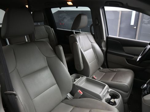 Used 2016 Honda Odyssey EX-L image 21