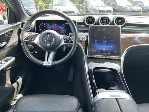 Used 2024 Mercedes-Benz GLC 300 4MATIC image 17