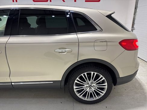 Used 2017 Lincoln MKX Reserve image 6