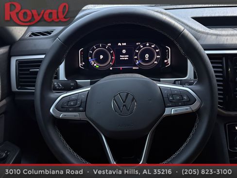 Certified 2023 Volkswagen Atlas SE w/ Black Wheel Package image 18