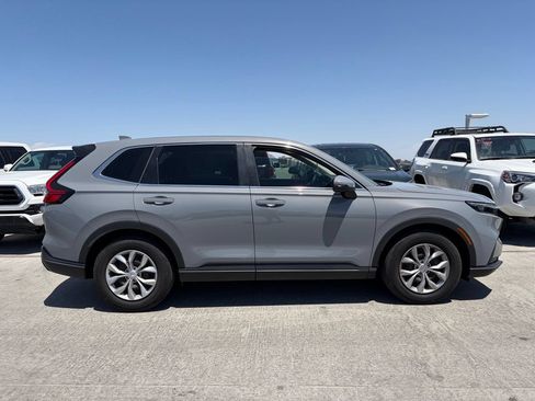 Used 2024 Honda CR-V LX image 3