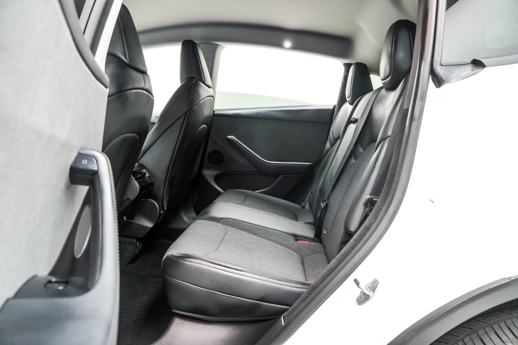 Used 2026 Tesla Model Y 2WD image 19