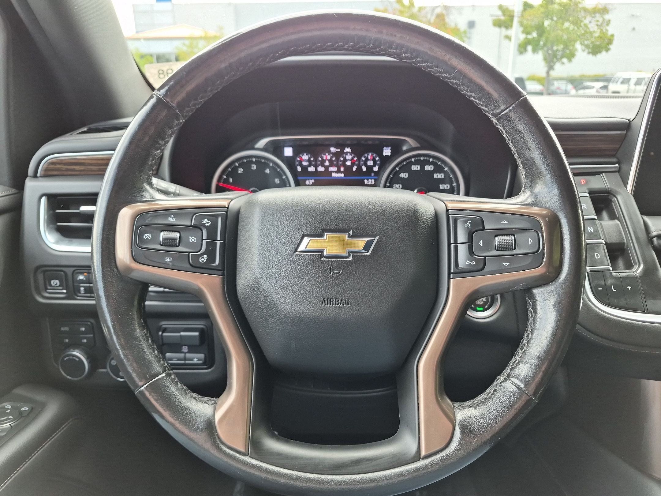 Certified 2021 Chevrolet Suburban High Country w/ Premium Package AWD/4WD image 17
