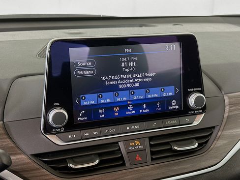 Used 2025 Nissan Altima 2.5 SV image 21