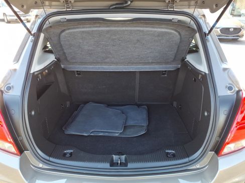 Certified 2022 Chevrolet Trax LT w/ Driver Confidence Package image 10