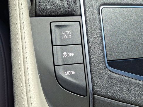 Used 2017 Cadillac CT6 Luxury image 25