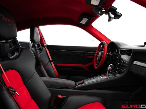 Used 2018 Porsche 911 GT2 RS image 49