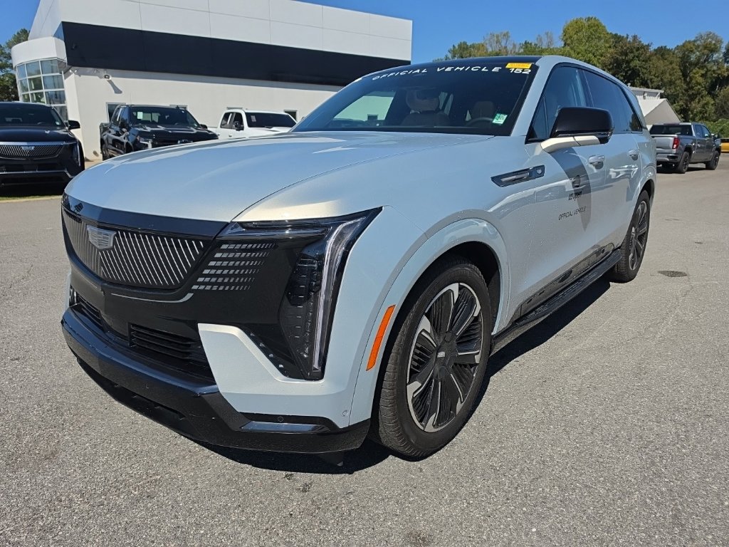 Used 2025 Cadillac Escalade IQ Sport 2 AWD/4WD image 3