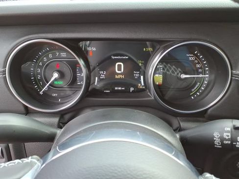 Certified 2022 Jeep Wrangler Unlimited Sahara w/ Cold Weather Group AWD/4WD image 17