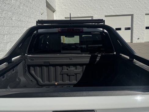 Used 2025 Chevrolet Colorado ZR2 w/ Midnight Edition image 12