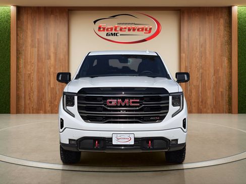 Used 2025 GMC Sierra 1500 AT4 AWD/4WD image 2