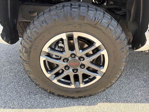 Certified 2024 Toyota Tacoma TRD Sport RWD image 28