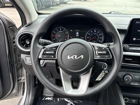 Used 2023 Kia Forte LXS FWD image 18