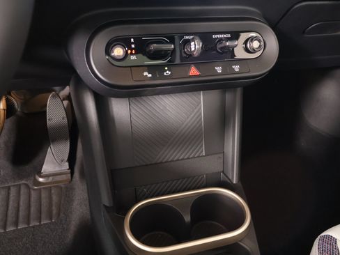 New 2026 MINI Cooper 2-Door Hardtop FWD image 7