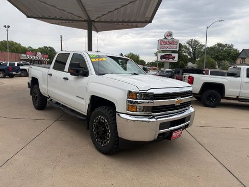 Used 2018 Chevrolet Silverado 2500 W/T w/ WT Fleet Convenience Package AWD/4WD image 27