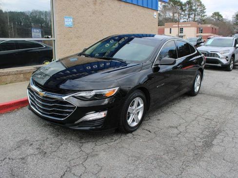 Used 2024 Chevrolet Malibu LS image 3