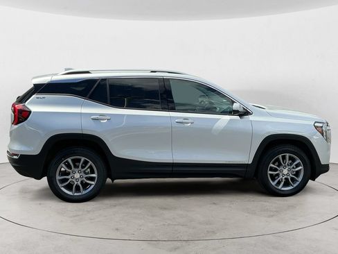 Used 2022 GMC Terrain SLT AWD/4WD image 8