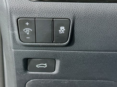 Used 2025 Kia K5 LXS image 17