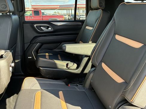 Used 2024 GMC Yukon XL AT4 w/ AT4 Premium Plus Package image 14