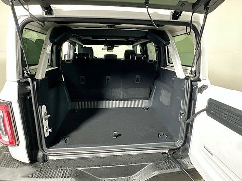 New 2025 Ford Bronco Badlands w/ Sasquatch Package image 17