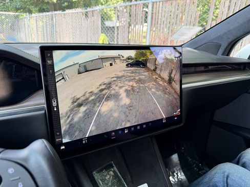 Used 2023 Tesla Model X AWD/4WD image 11
