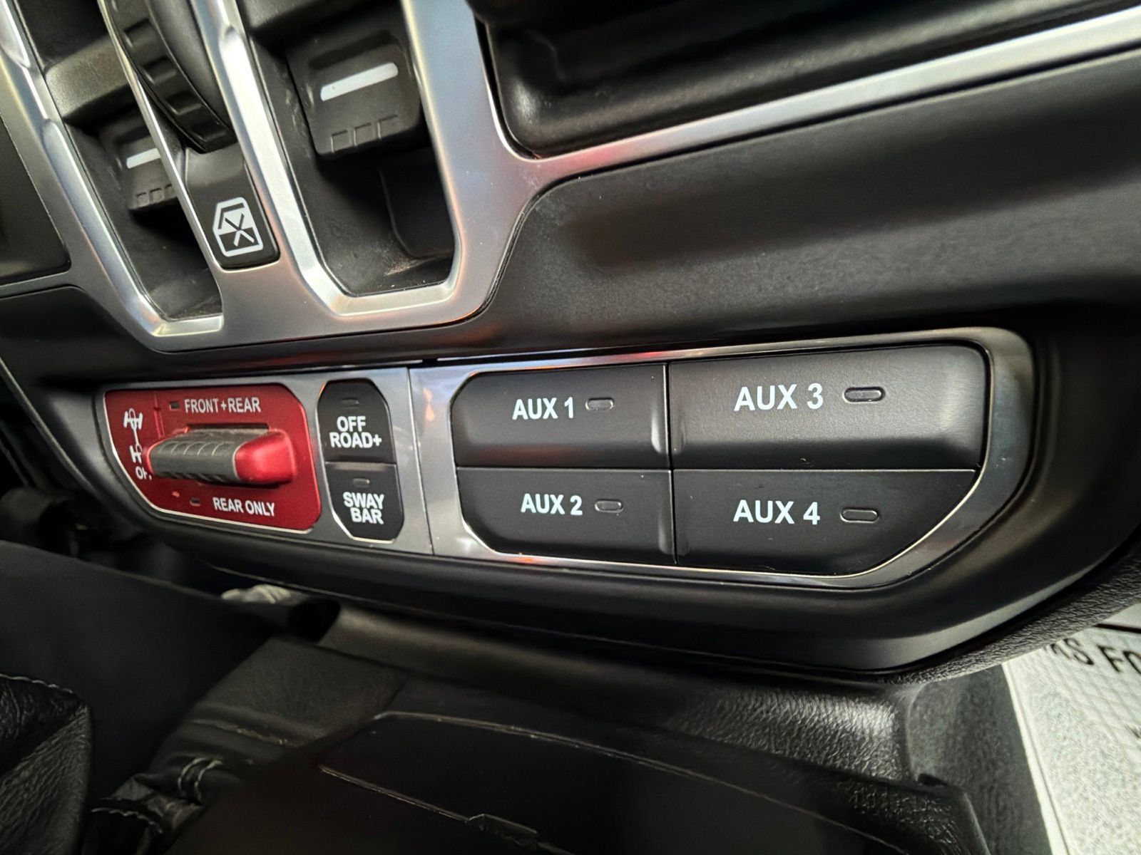 Used 2026 Jeep Gladiator Rubicon AWD/4WD image 23