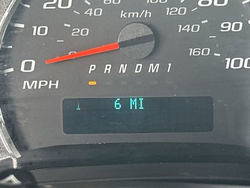 Used 2019 Chevrolet Express 2500 w/ Driver Convenience Package image 15