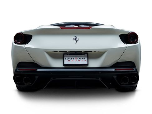 Used 2019 Ferrari Portofino RWD image 13