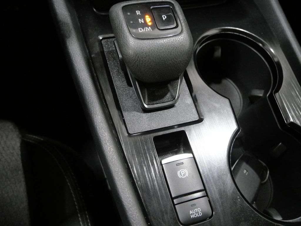 Used 2025 Nissan Rogue SV AWD/4WD image 23
