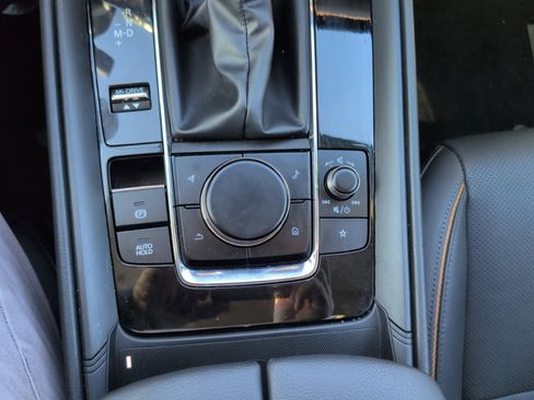 Certified 2025 MAZDA CX-50 2.5 Turbo w/ Weather Package image 32