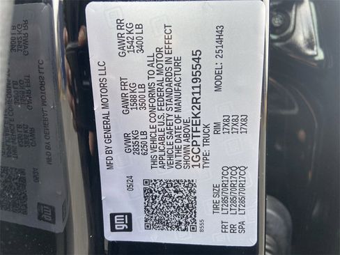 Certified 2024 Chevrolet Colorado ZR2 w/ Technology Package image 32