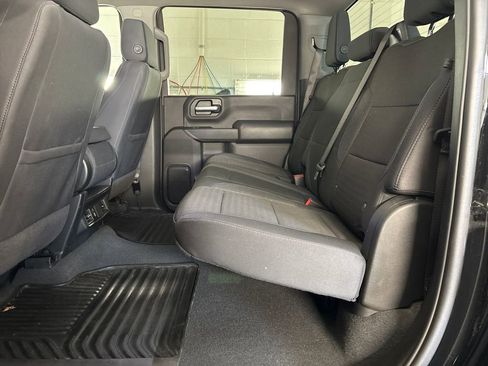 Used 2024 Chevrolet Silverado 2500 Custom w/ Custom Value Package image 12