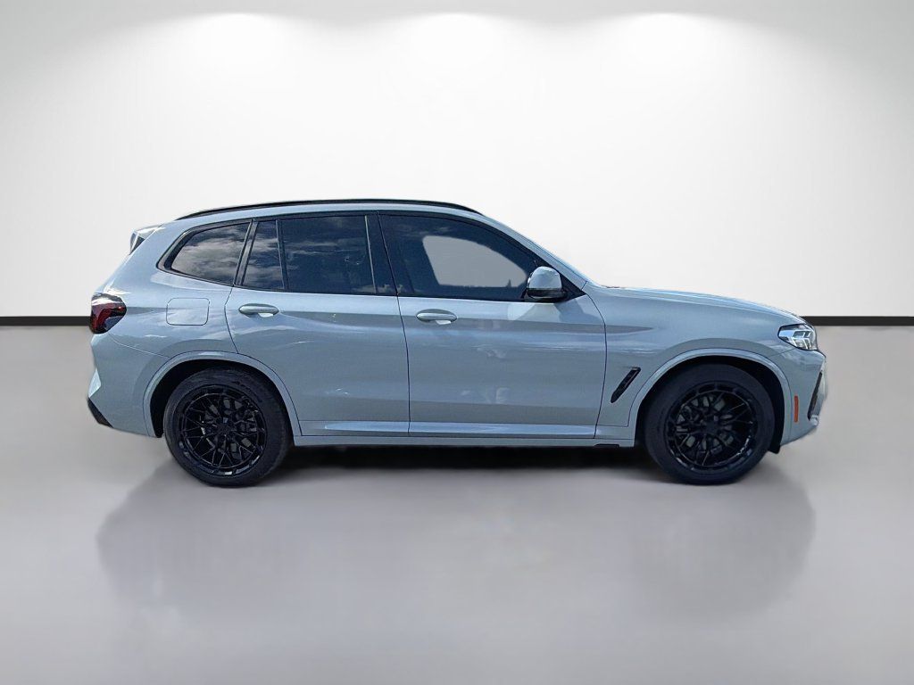 Used 2022 BMW X3 sDrive30i w/ M Sport Package 2 RWD image 2