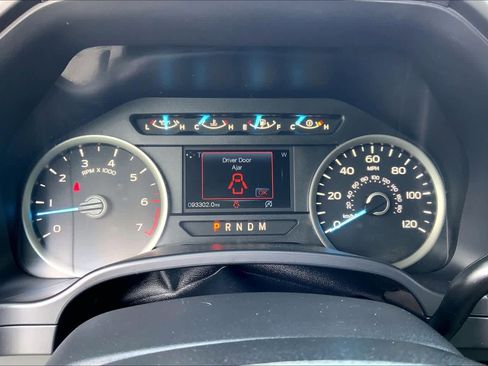Used 2018 Ford F150 XLT w/ Equipment Group 302A Luxury AWD/4WD image 22