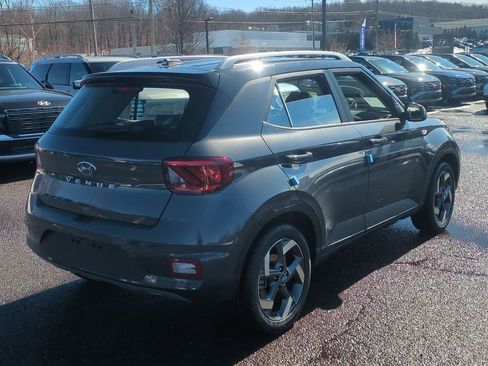 New 2026 Hyundai Venue SEL FWD image 3