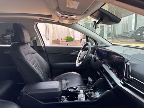 Used 2024 Kia Sportage SX FWD image 11