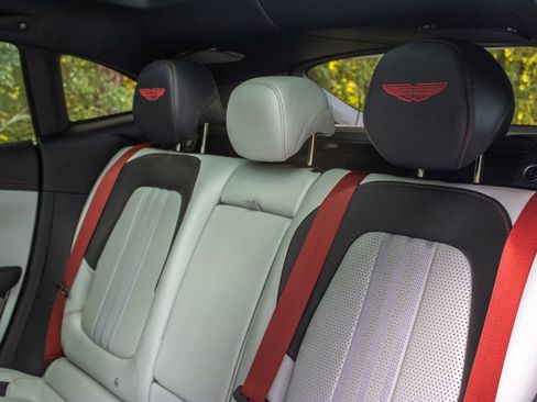 Used 2025 Aston Martin DBX 707 image 20