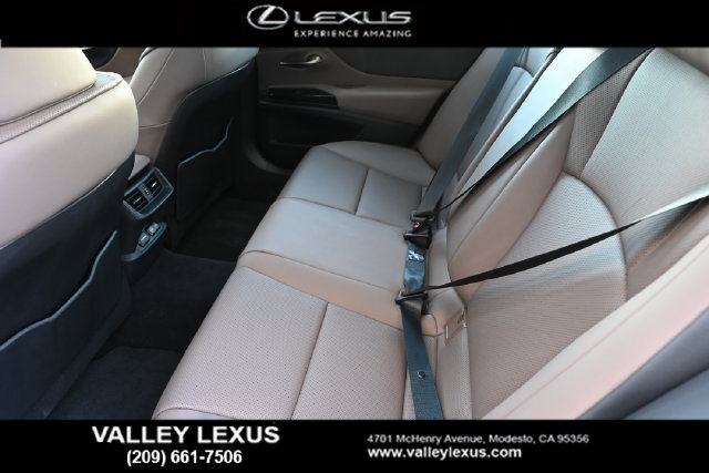 Used 2025 Lexus ES 350 w/ Premium Package FWD image 17