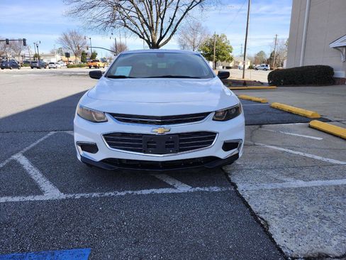 Used 2016 Chevrolet Malibu LS image 2