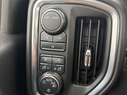 Used 2020 Chevrolet Silverado 3500 LT image 12