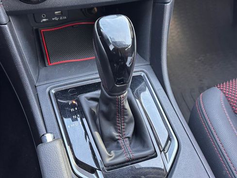 Used 2023 Subaru Crosstrek 2.0i Premium w/ Special Edition image 25