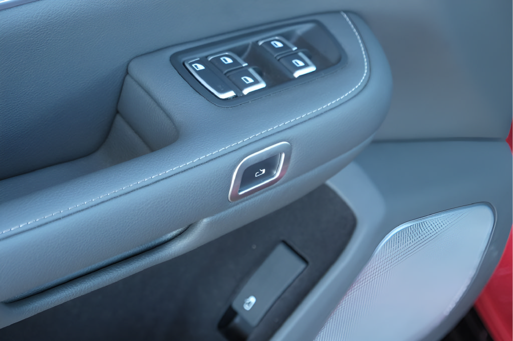 New 2024 VinFast VF 9 Plus AWD/4WD image 29