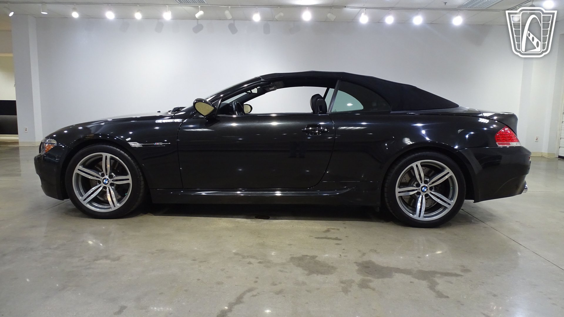 Used 2007 BMW M6 Convertible RWD image 6