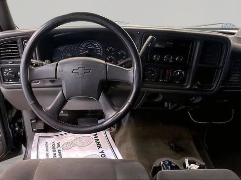 Used 2005 Chevrolet Silverado 1500 LS w/ Light Duty Power Package AWD/4WD image 10