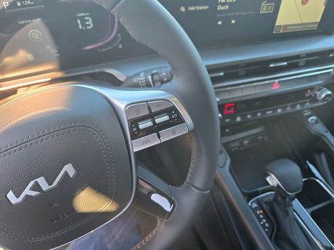 New 2025 Kia Telluride S image 16