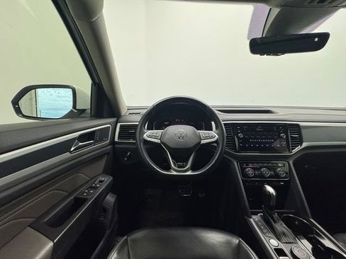 Used 2022 Volkswagen Atlas SEL Premium AWD/4WD image 21